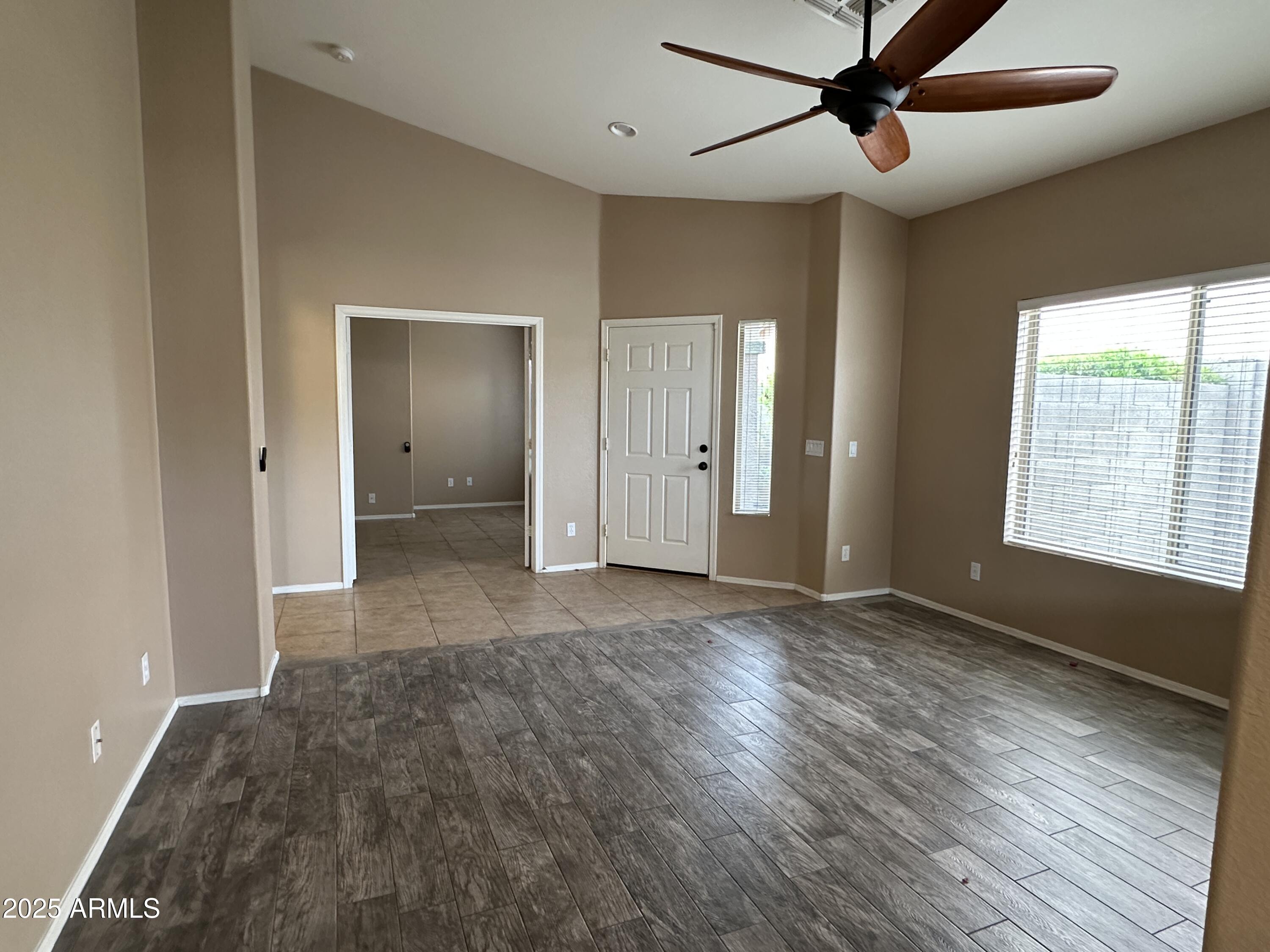 40915 N COLUMBIA Trail
