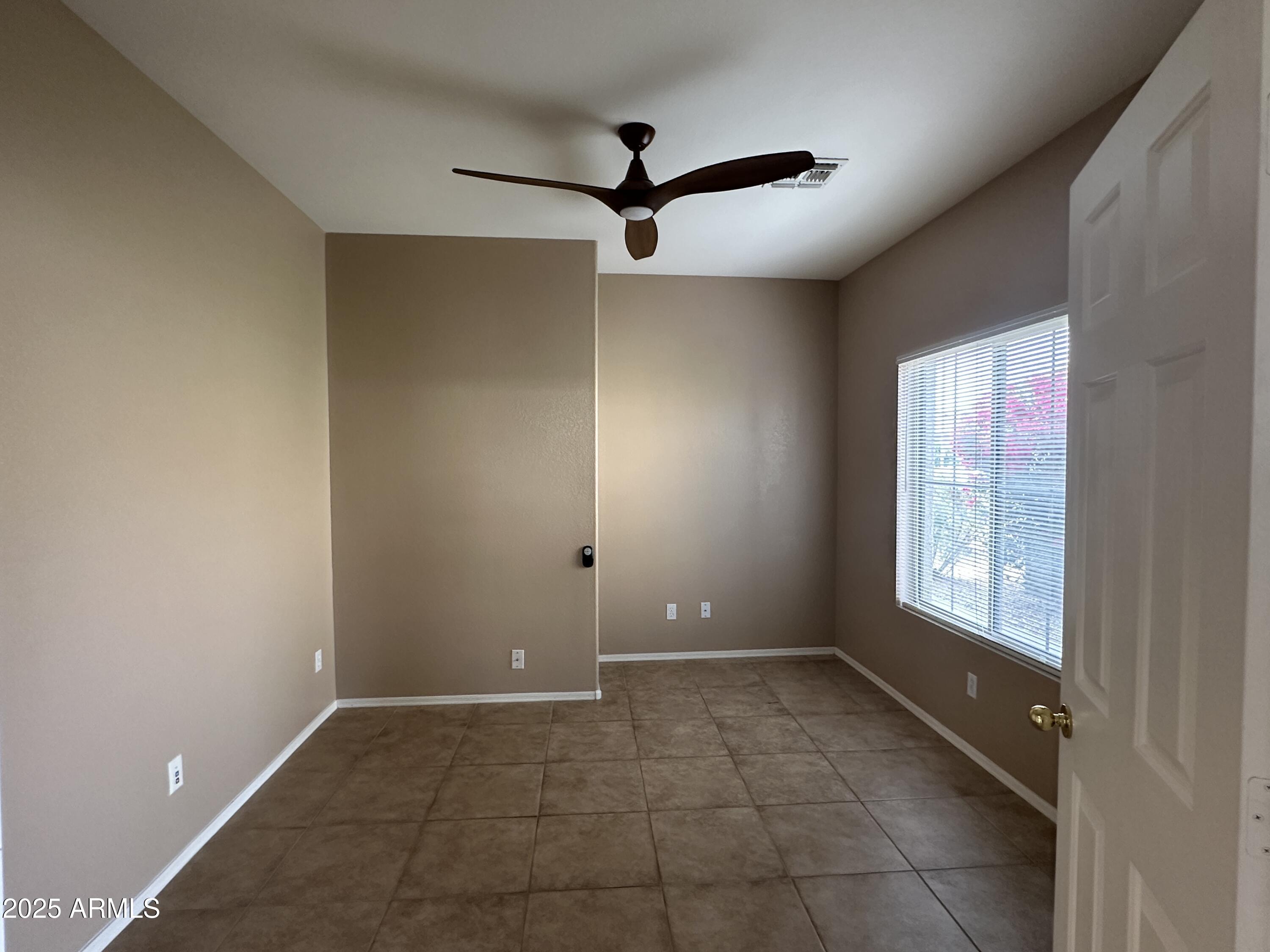 40915 N COLUMBIA Trail