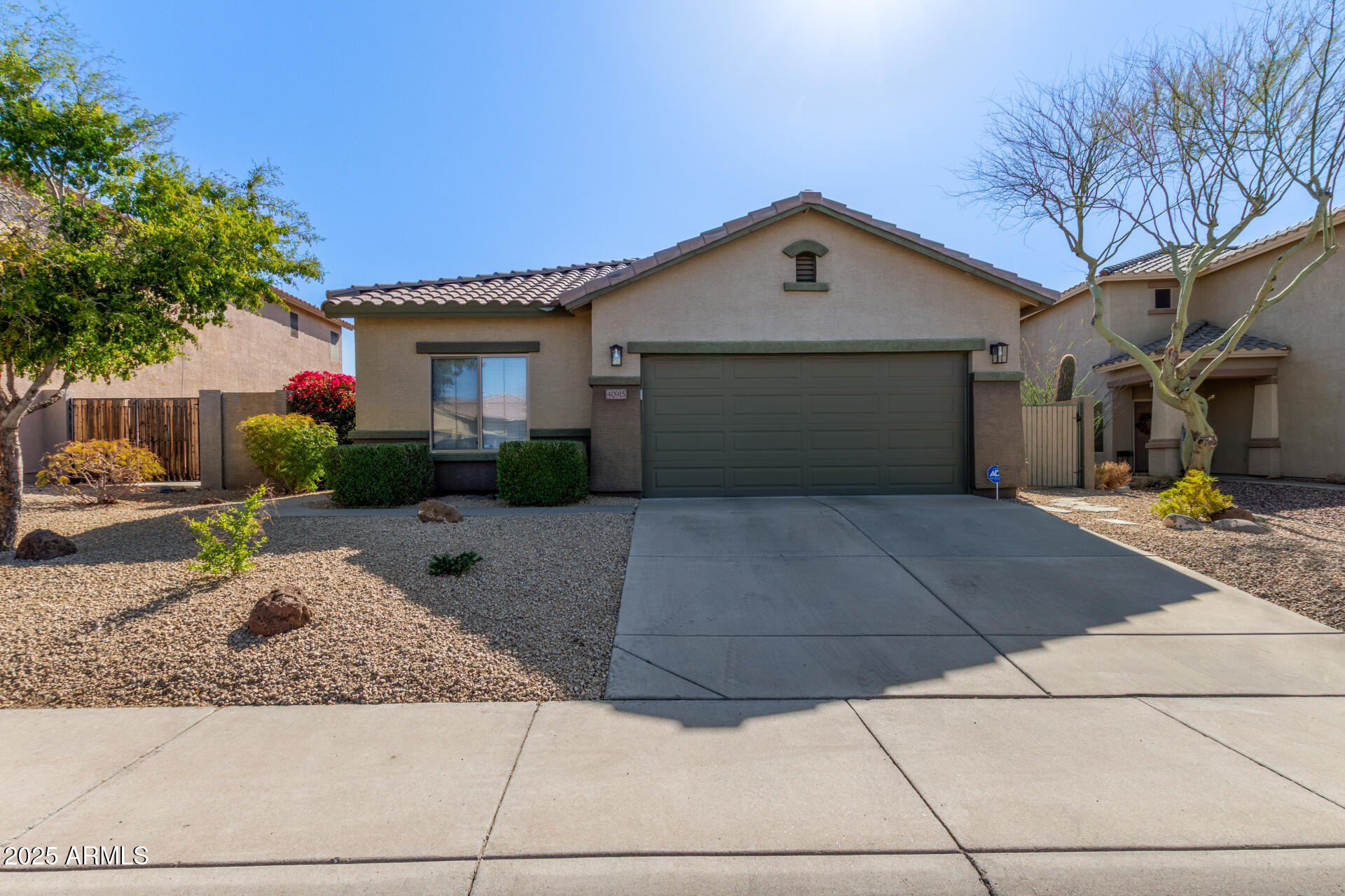 40915 N COLUMBIA Trail