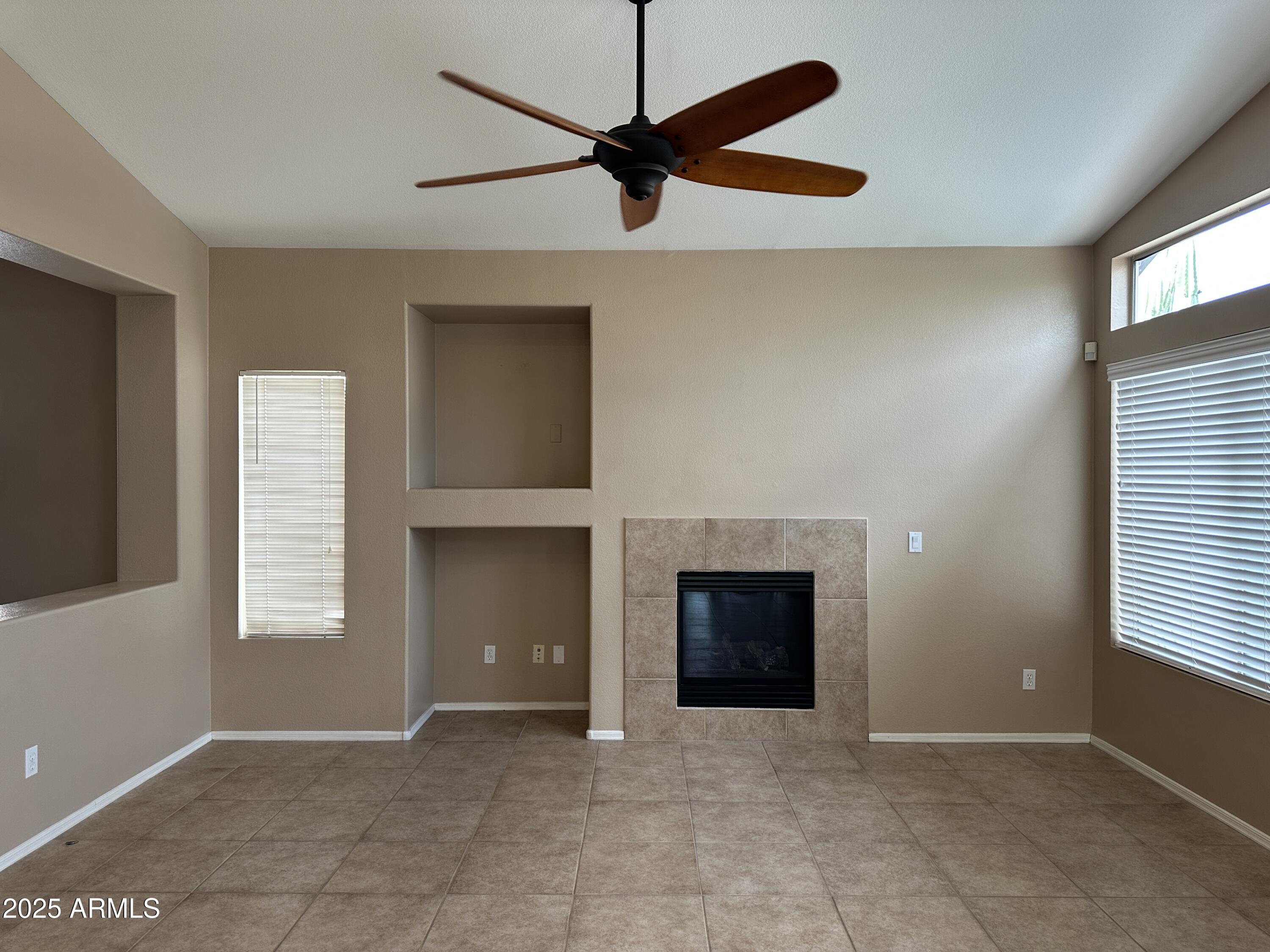40915 N COLUMBIA Trail