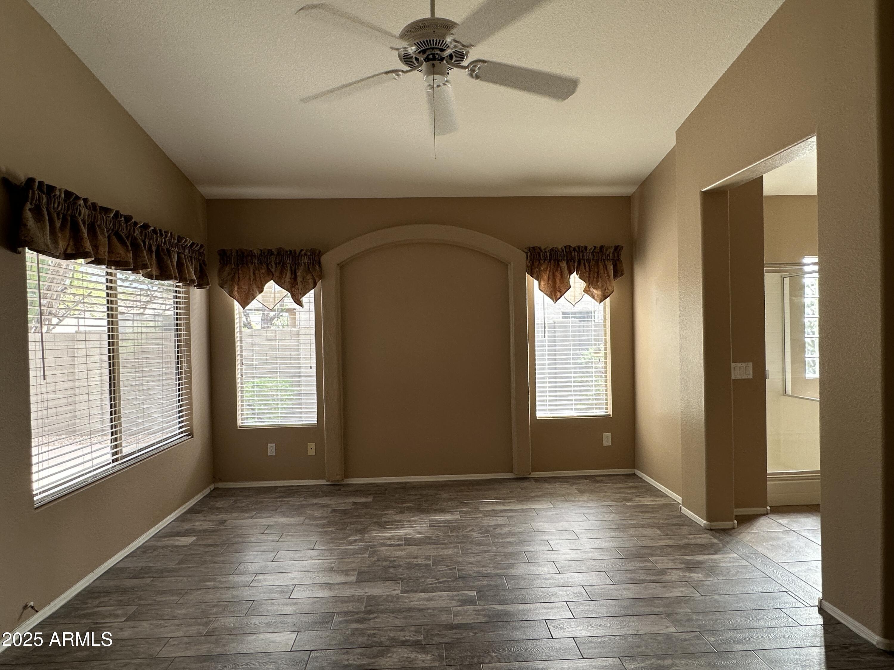 40915 N COLUMBIA Trail
