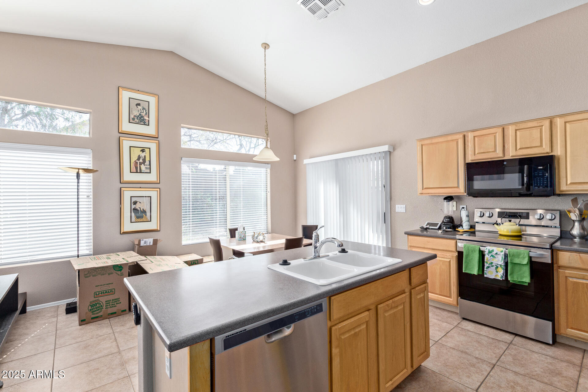 40915 N COLUMBIA Trail