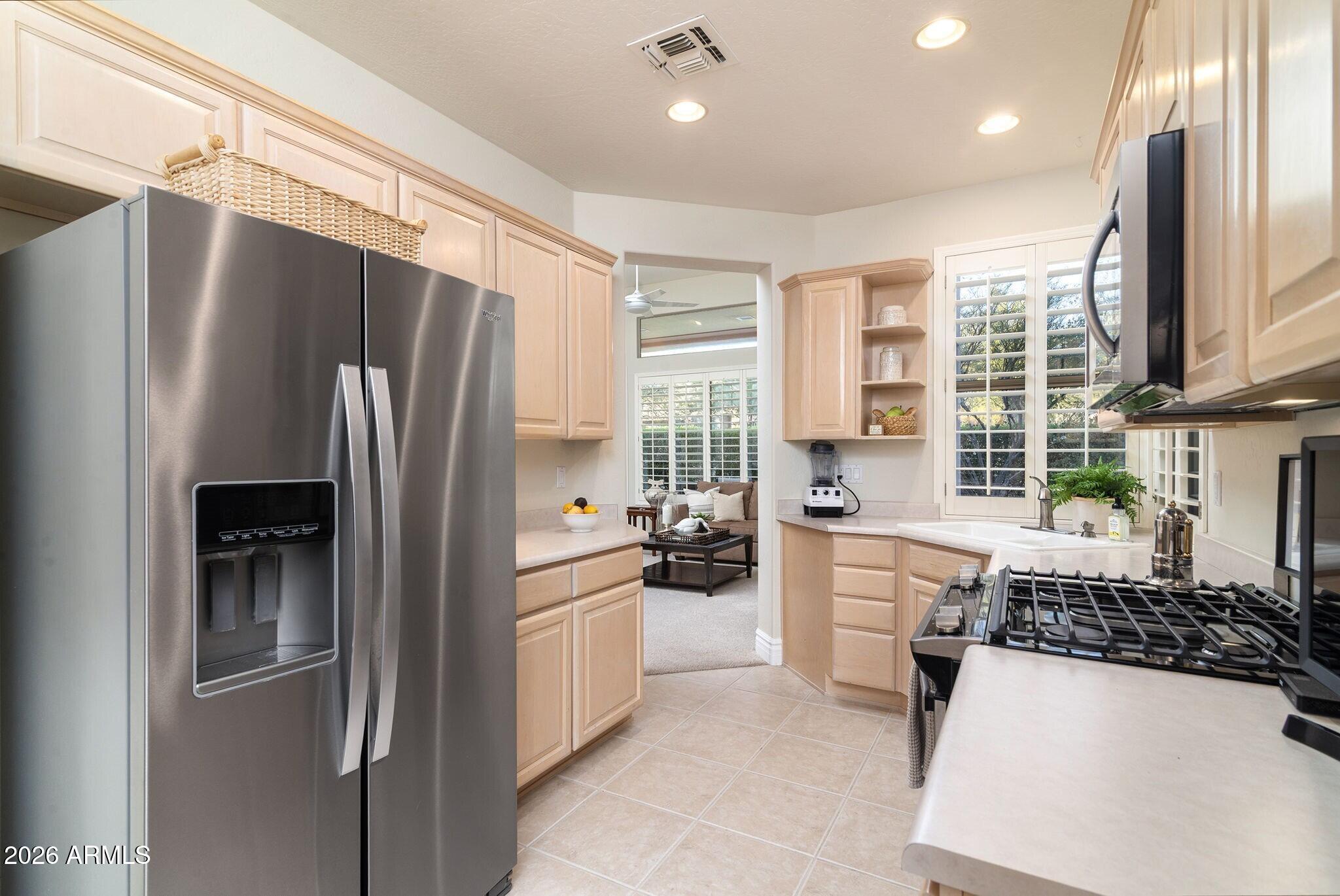 6524 E SHOOTING STAR Way