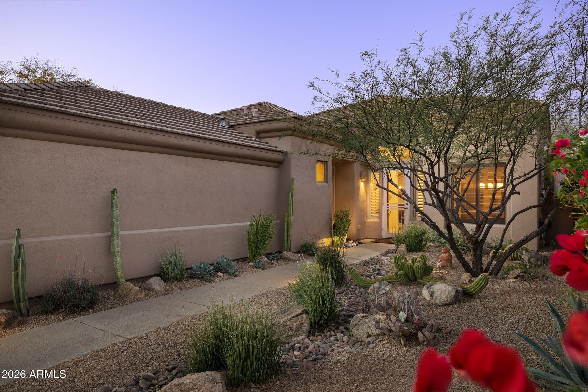 6524 E SHOOTING STAR Way