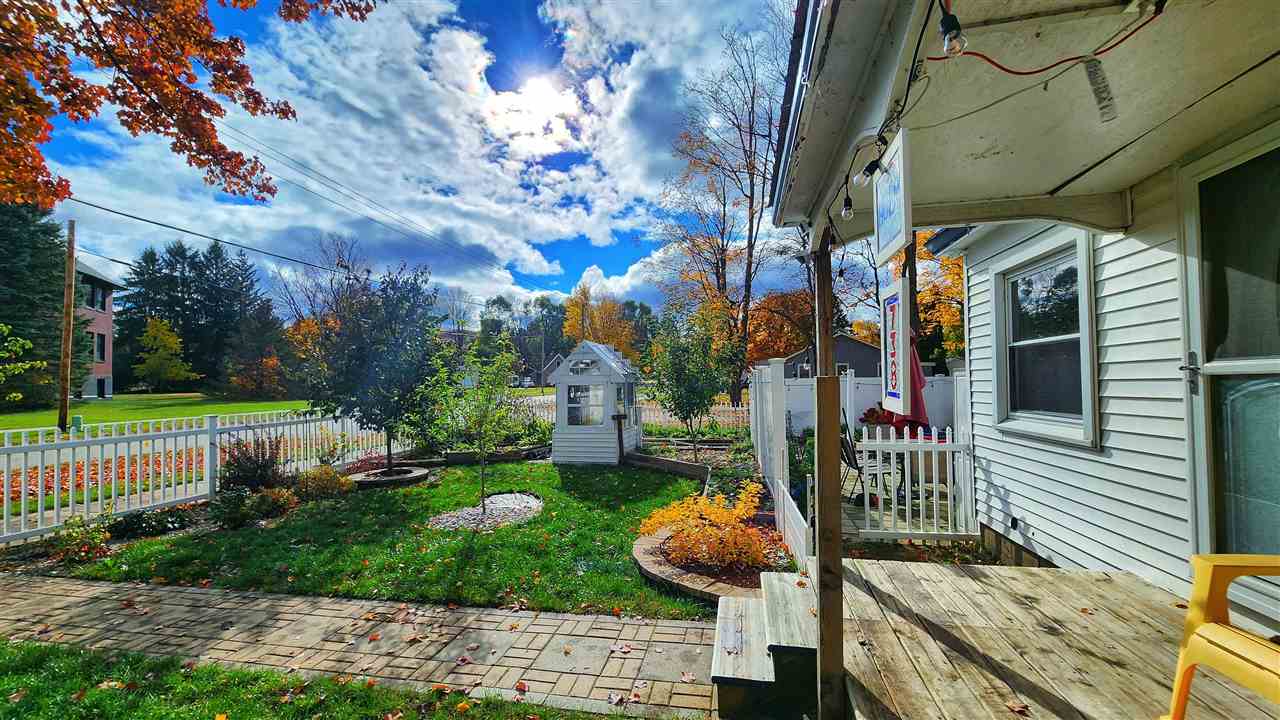 738 Pleasant Ave