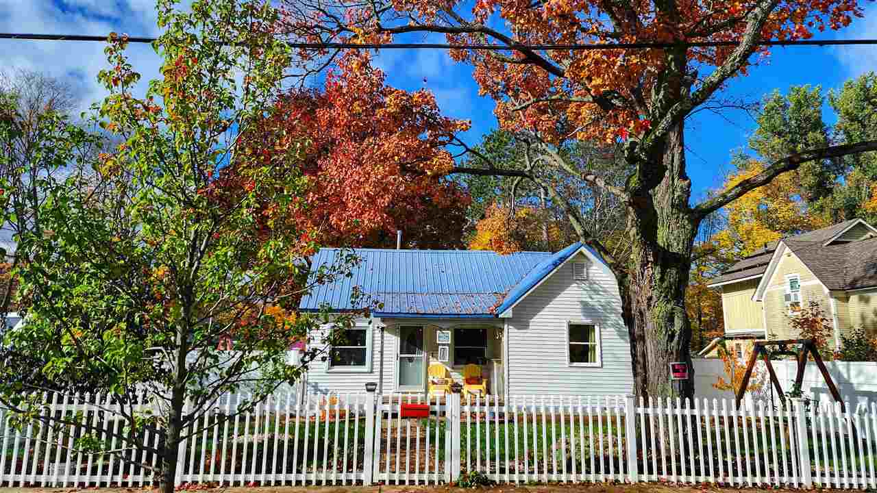 738 Pleasant Ave