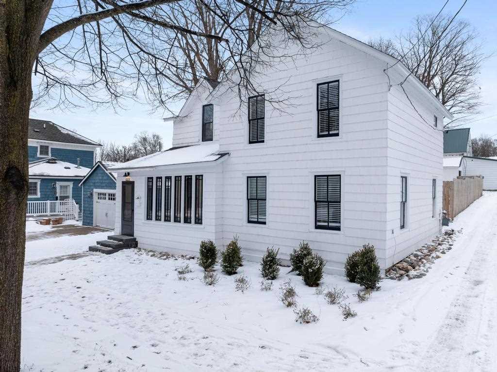 609 Elizabeth Street