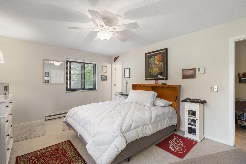 915 Robinson Street Unit: 2