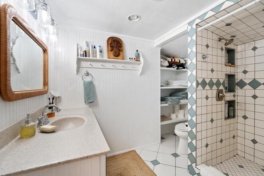 3106 Glenwood Beach Drive