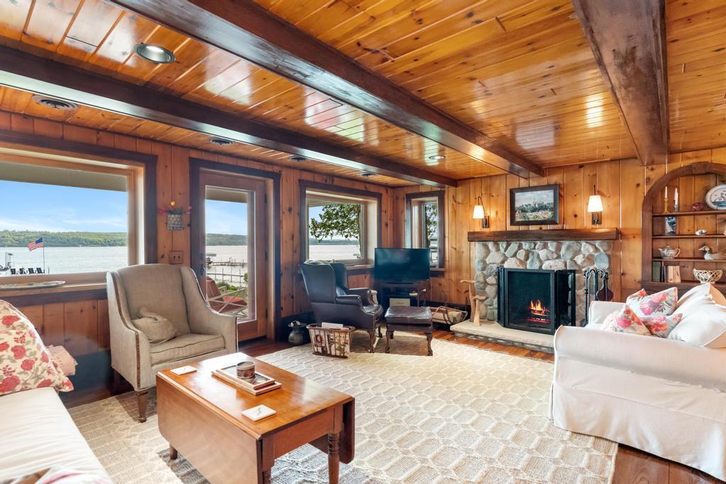 3106 Glenwood Beach Drive