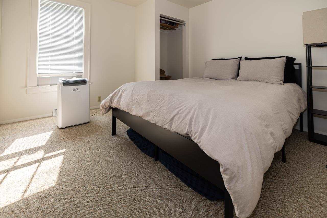 1104 Bridge Street Unit: units A & B