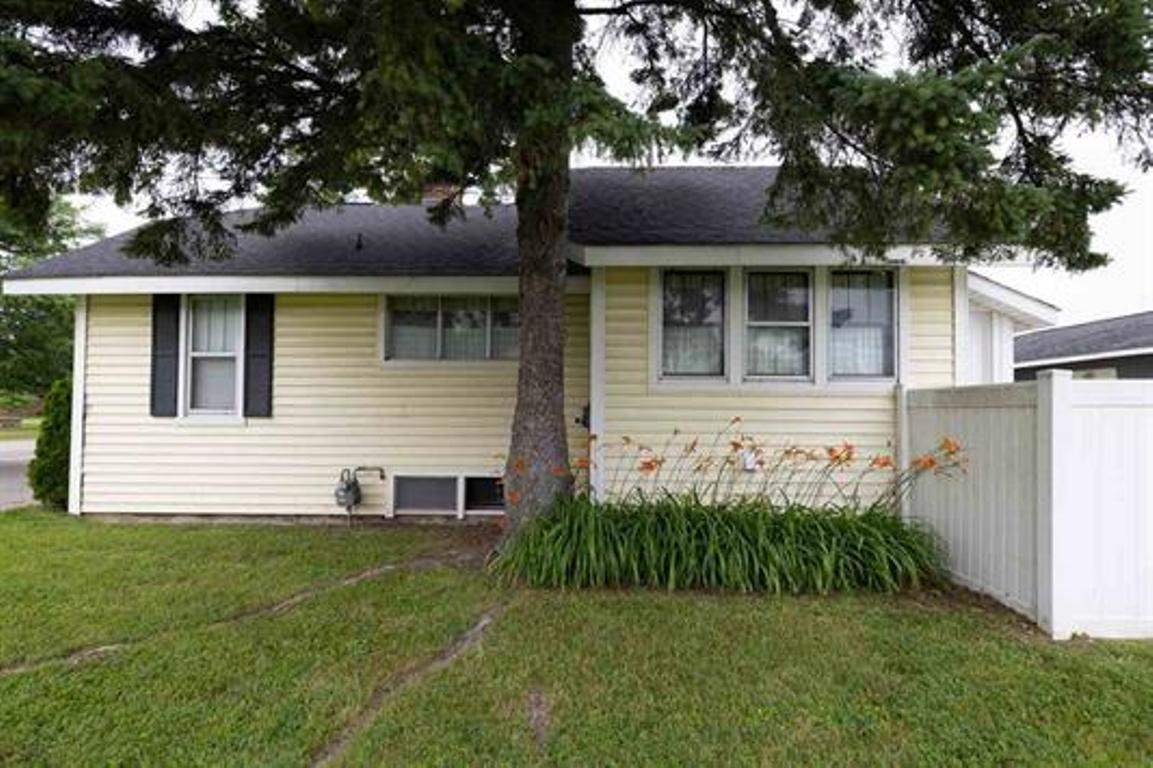 1104 Bridge Street Unit: units A & B