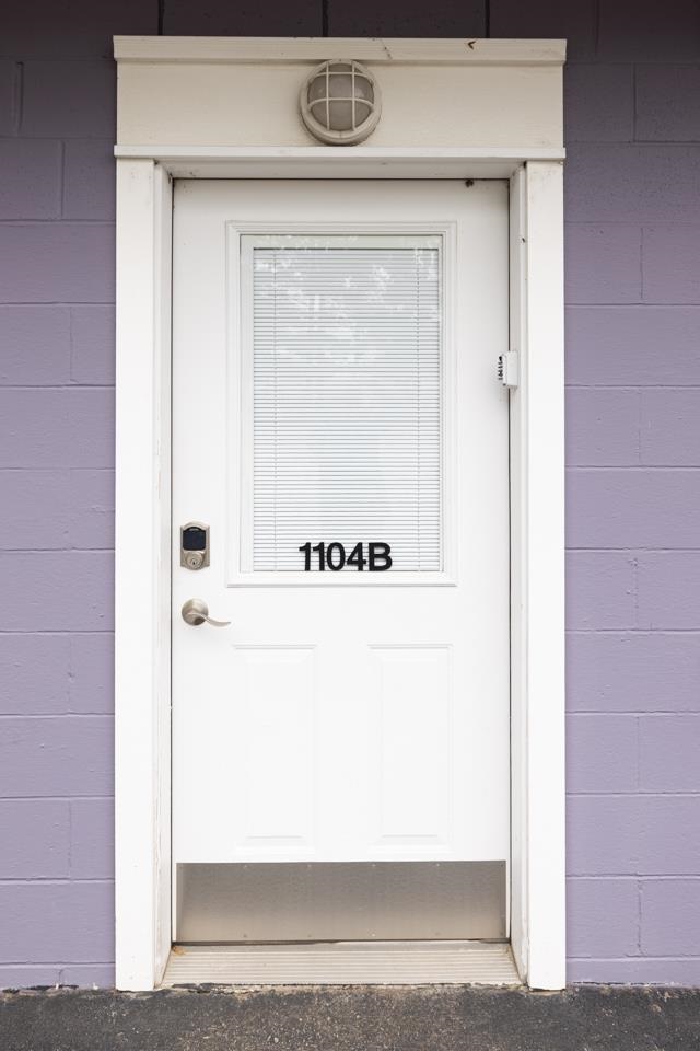 1104 Bridge Street Unit: units A & B