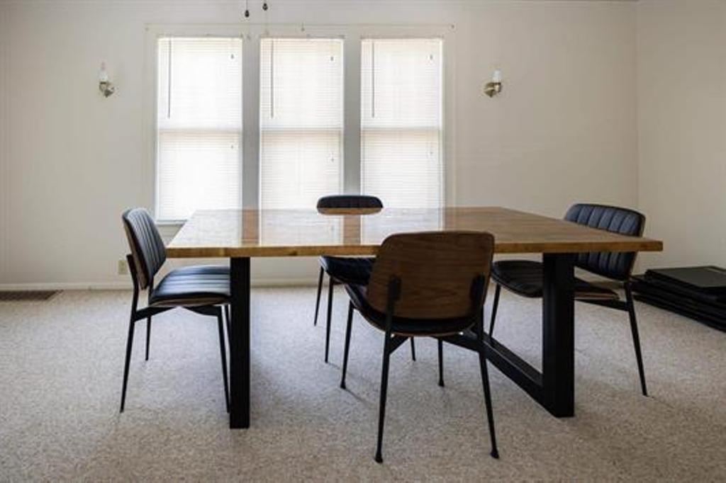 1104 Bridge Street Unit: units A & B