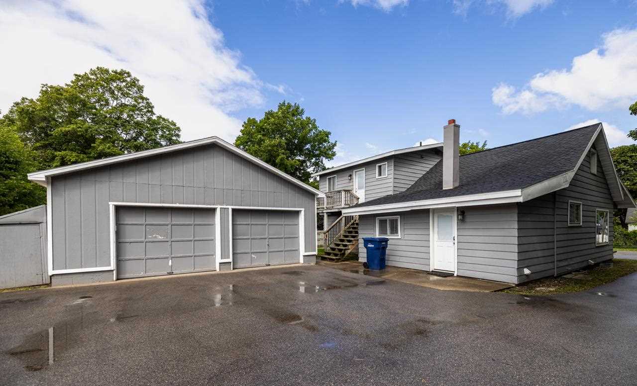 308 W Upright Avenue