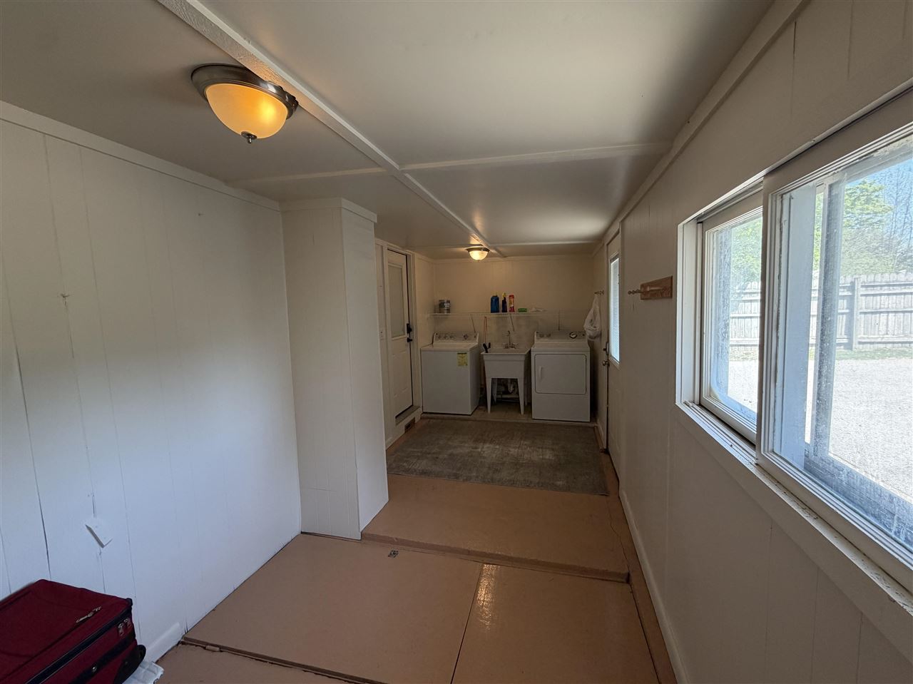308 W Upright Street
