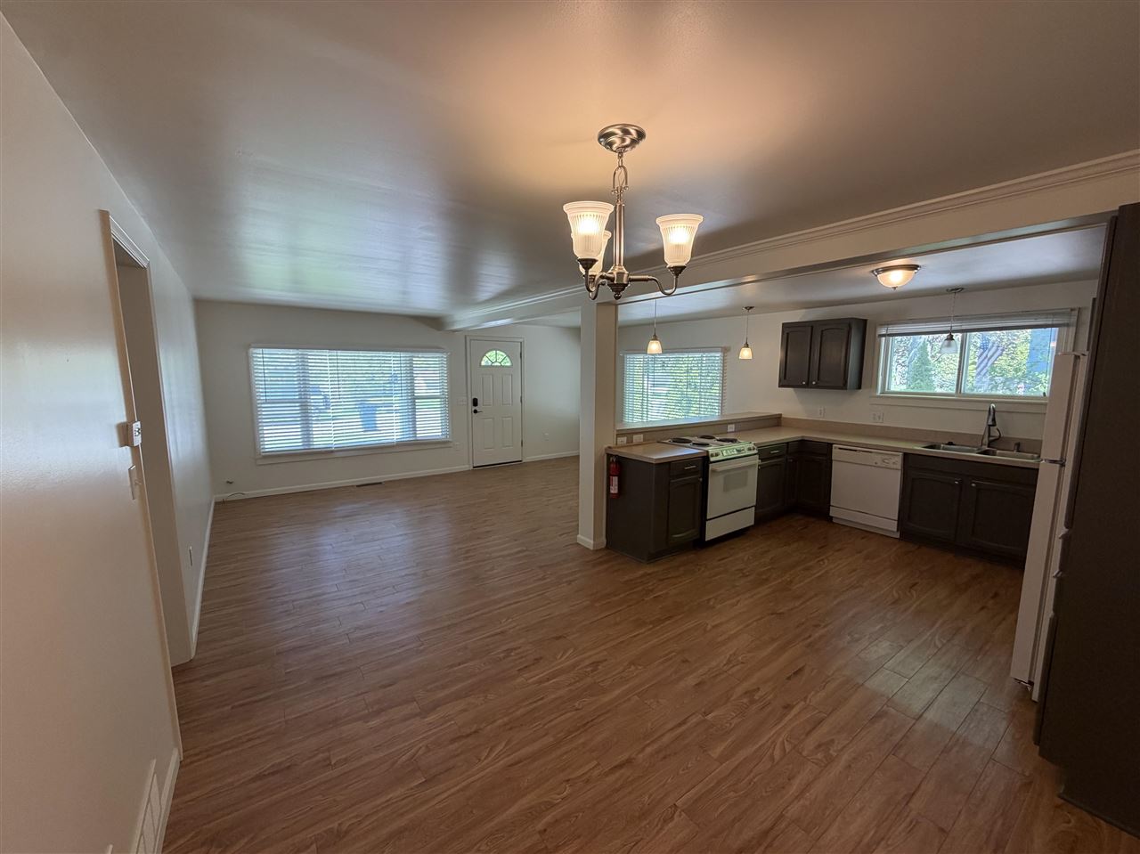 308 W Upright Street