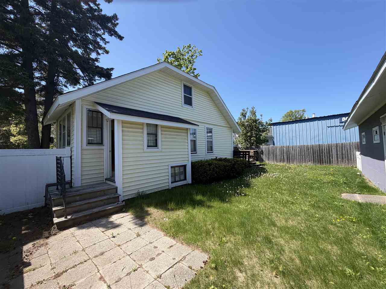 1104 Bridge Street Unit: A