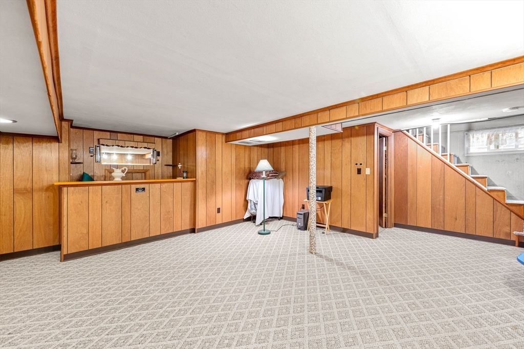 62 Longwood Rd