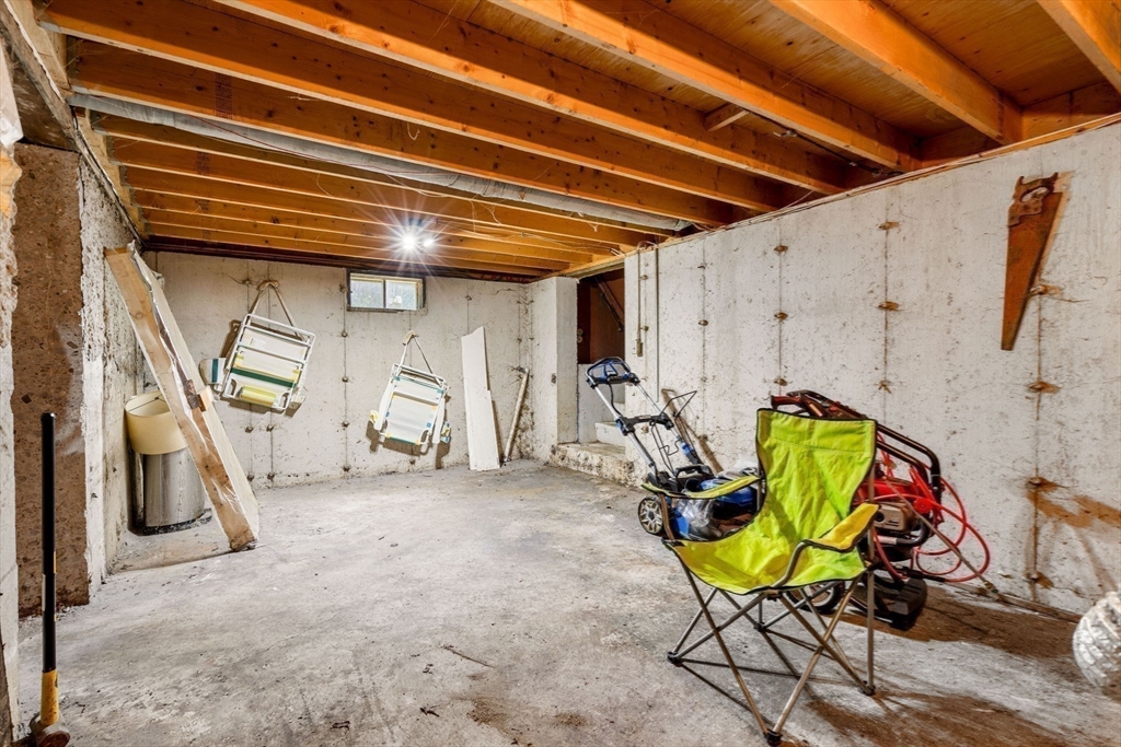 118 Thicket St