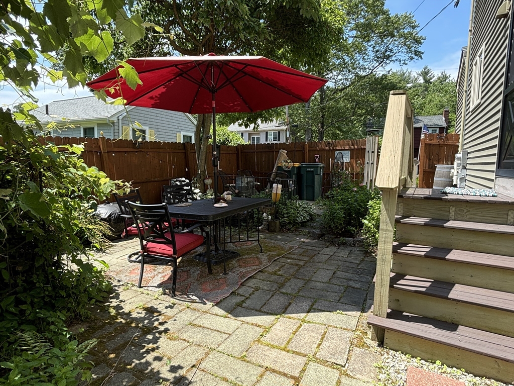 55 Ekstrom Cir