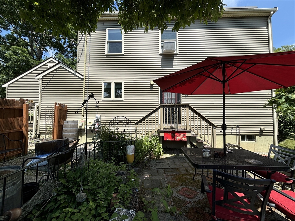 55 Ekstrom Cir