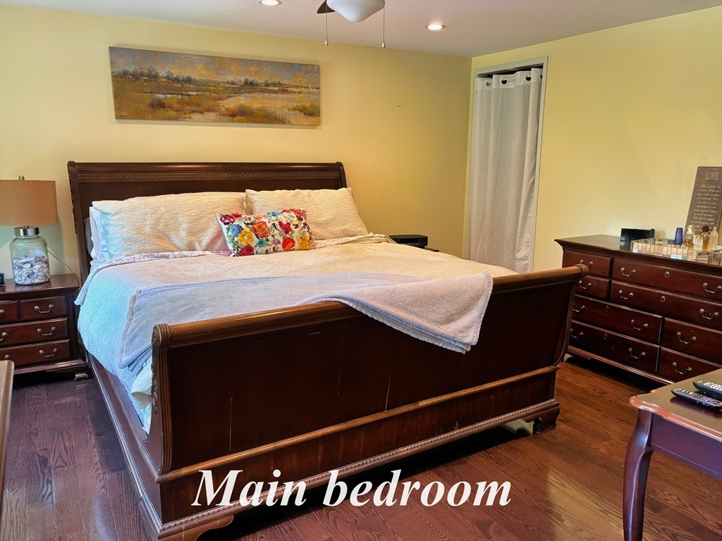 55 Ekstrom Cir