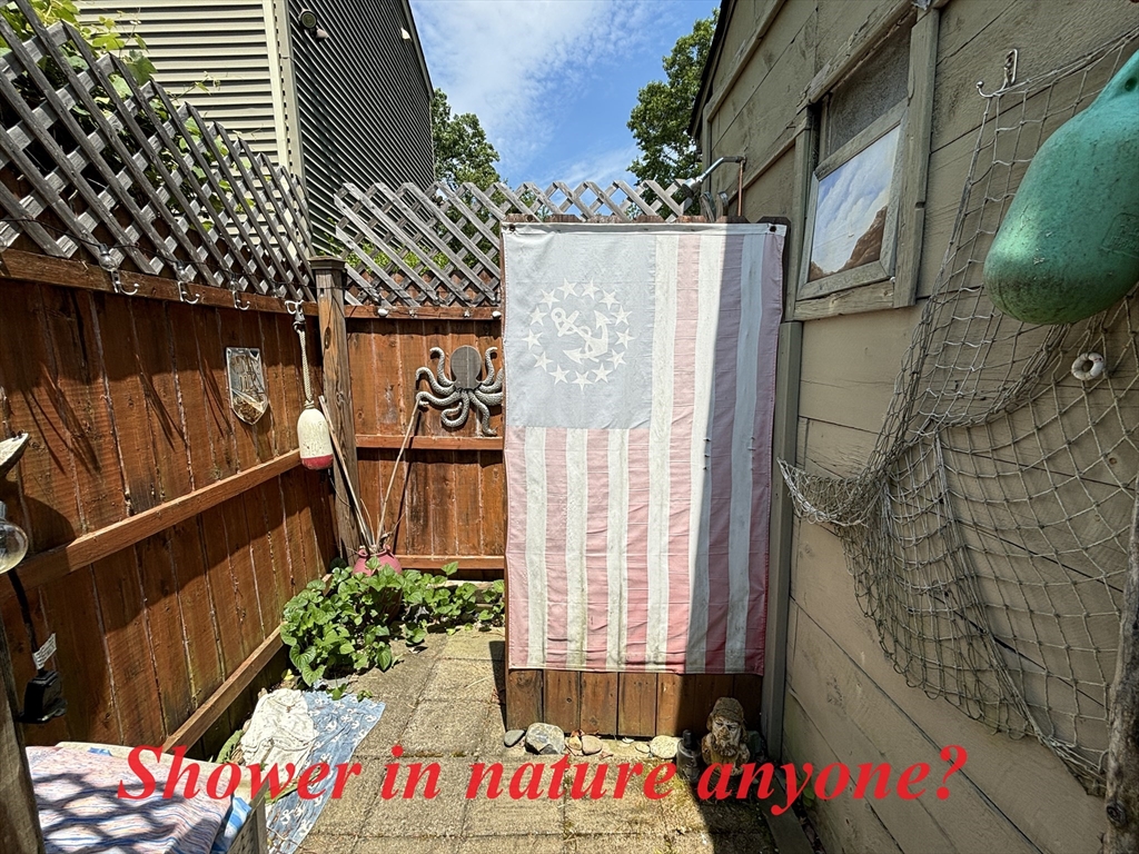 55 Ekstrom Cir