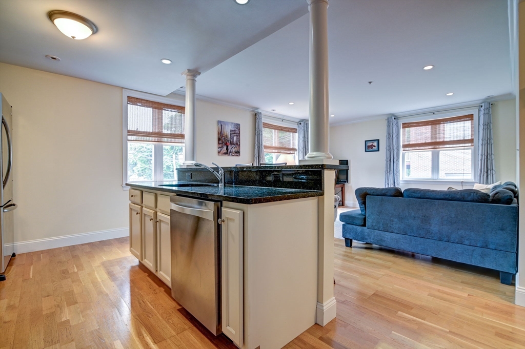145 Hancock St # 314