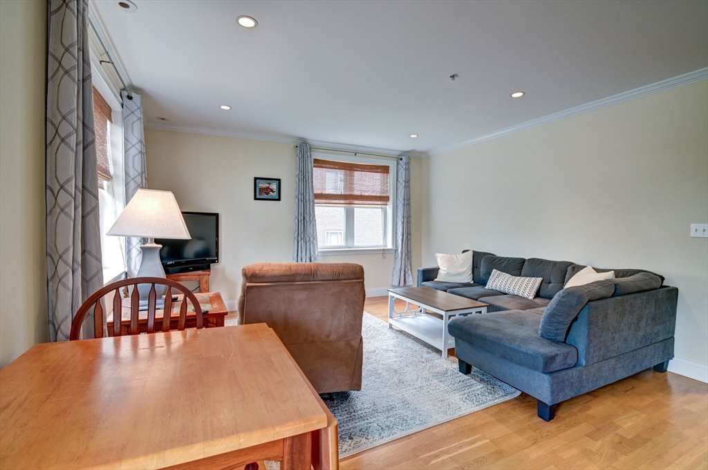 145 Hancock St # 314