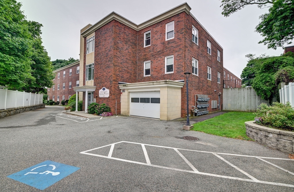 145 Hancock St # 314