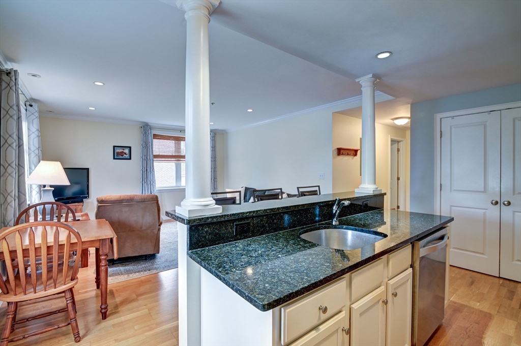 145 Hancock St # 314