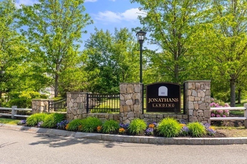 426 John Mahar Hwy # 208