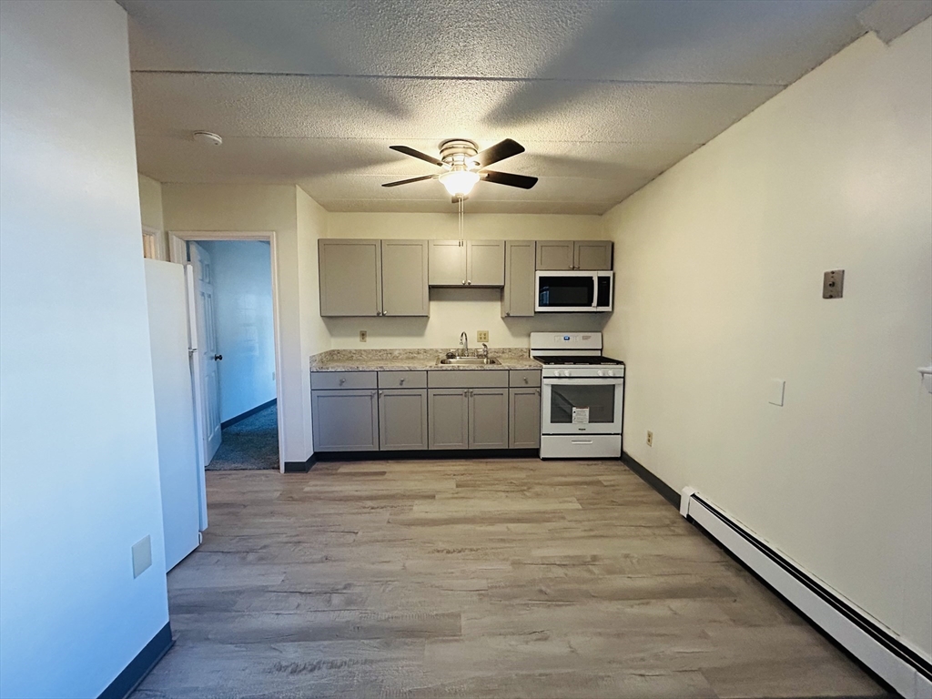 20 Skyline Dr # 2