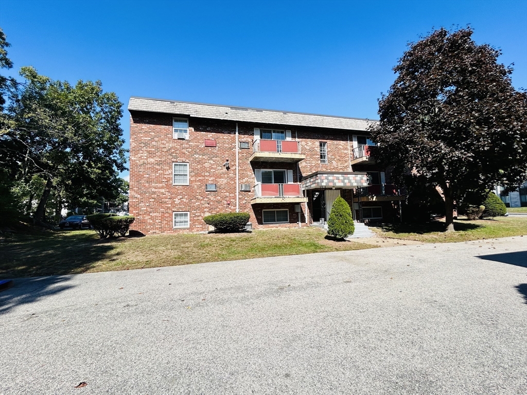 20 Skyline Dr # 2