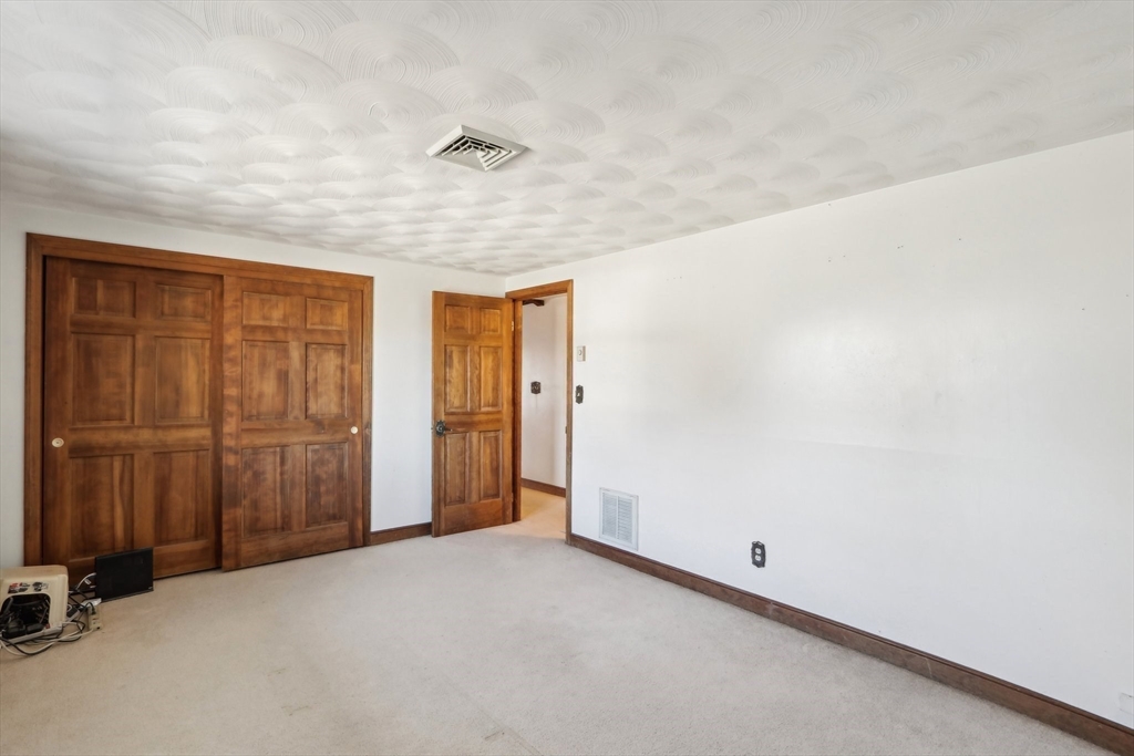 15 Cedar Rd