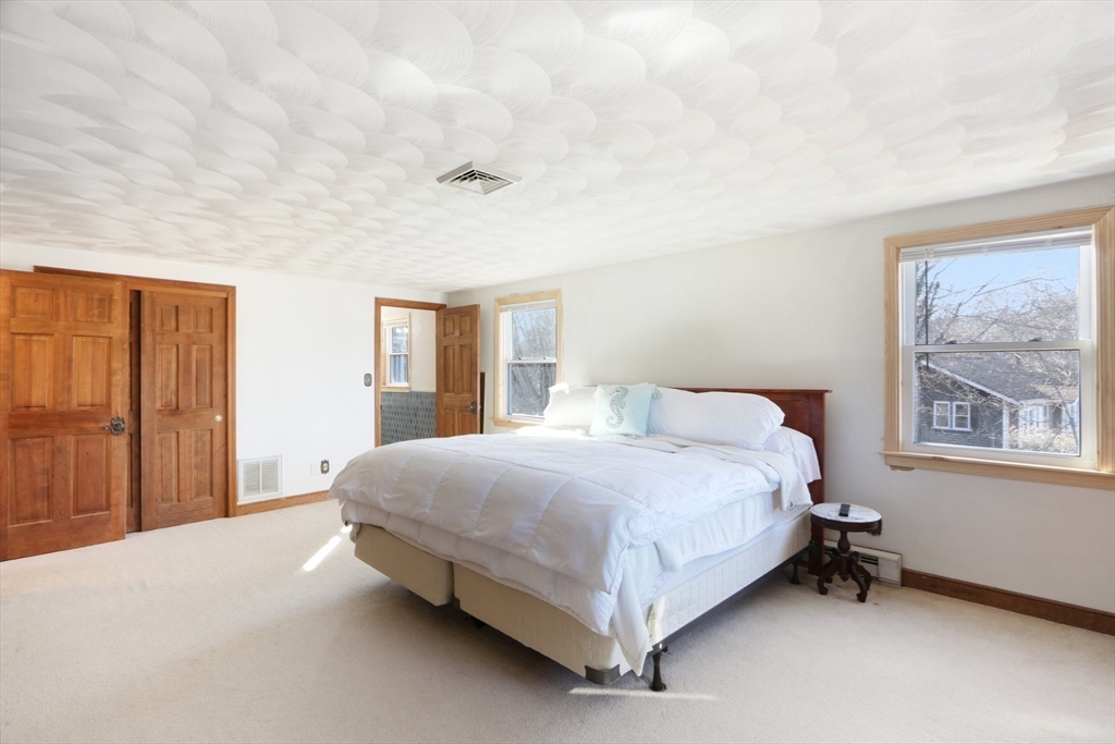 15 Cedar Rd