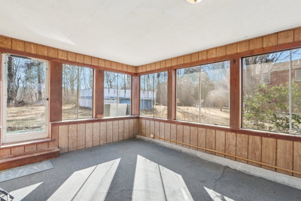 15 Cedar Rd