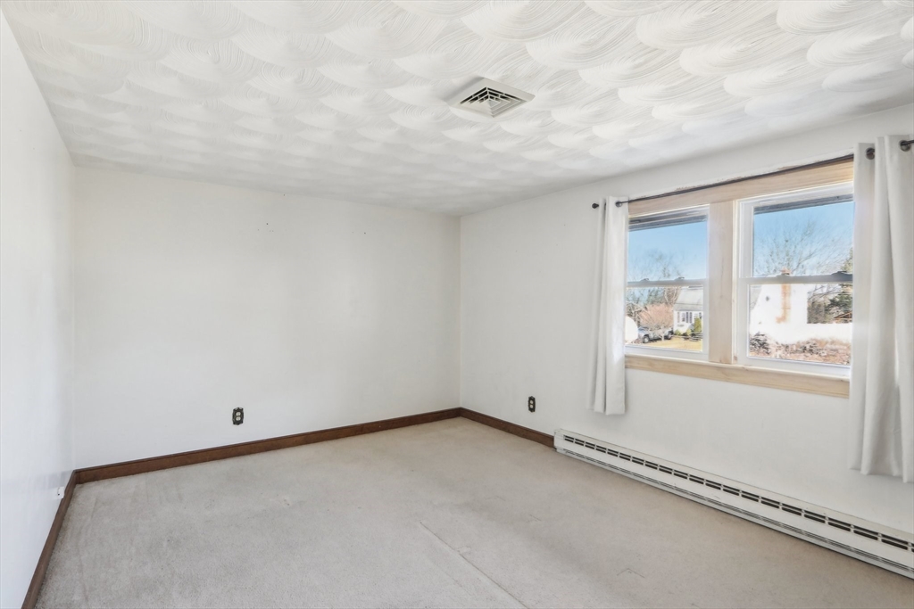 15 Cedar Rd