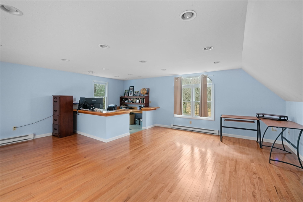 53 Metacomet Rd