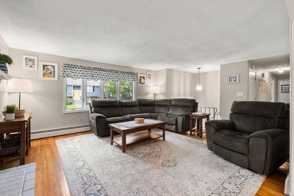 78 Robbie Rd