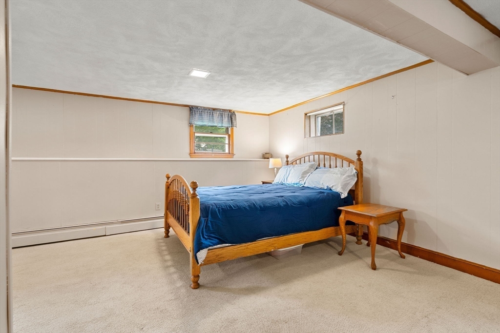 78 Robbie Rd