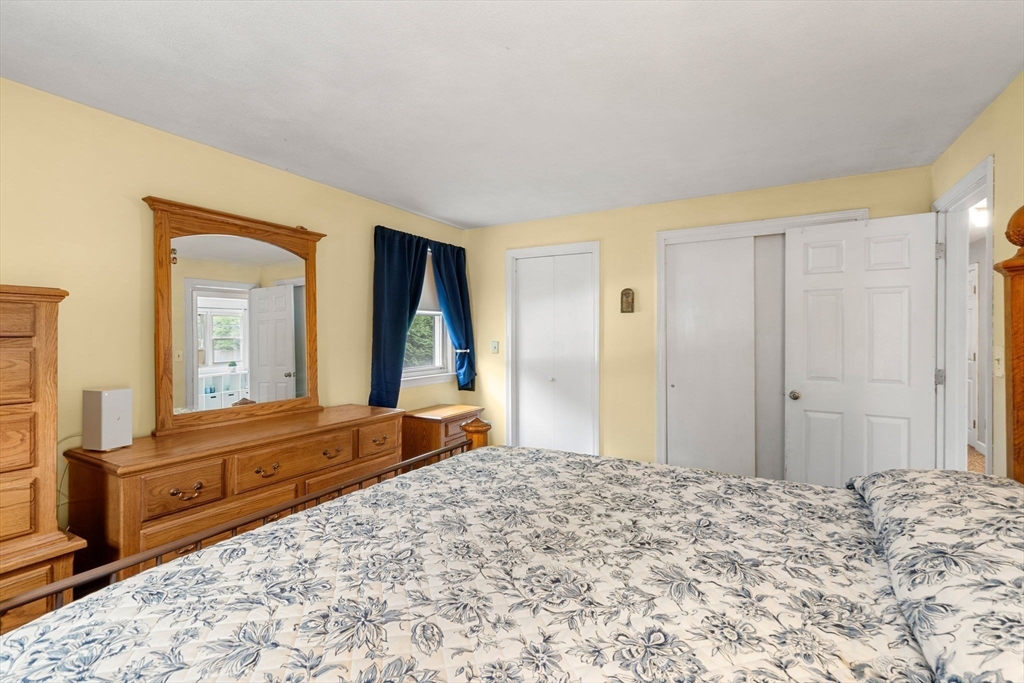 78 Robbie Rd