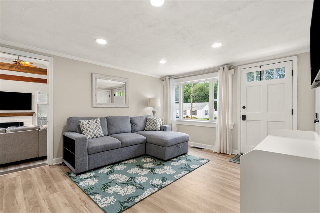 22 Venus St