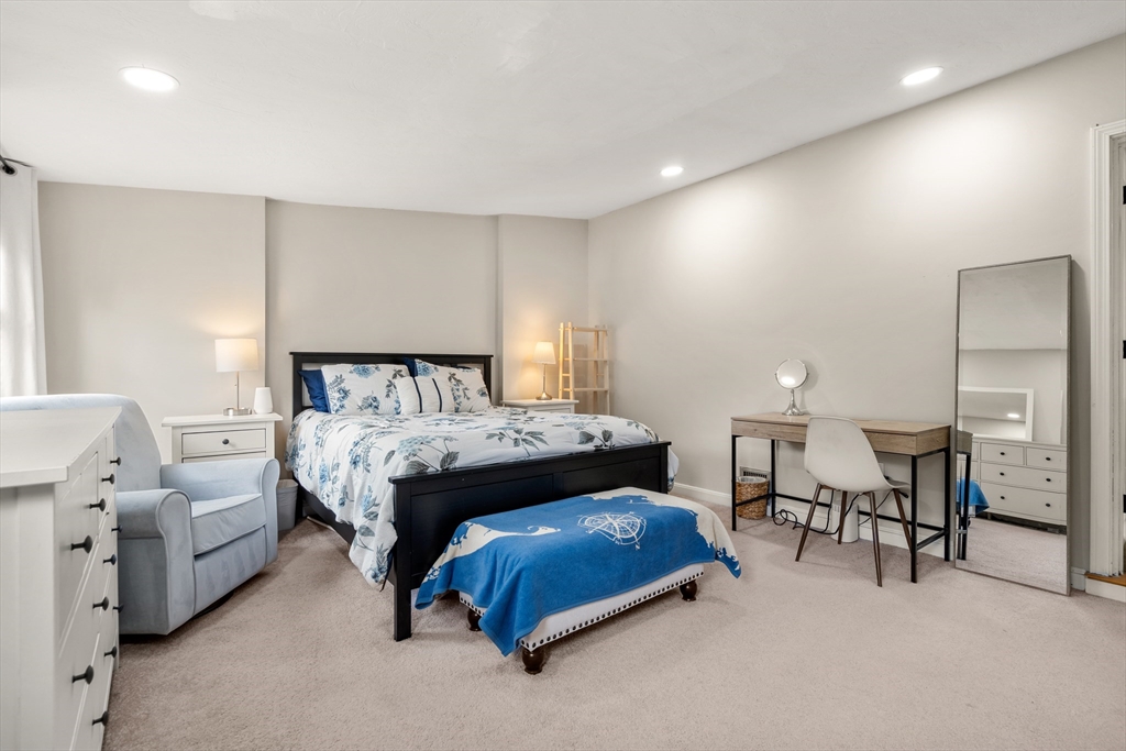 22 Venus St