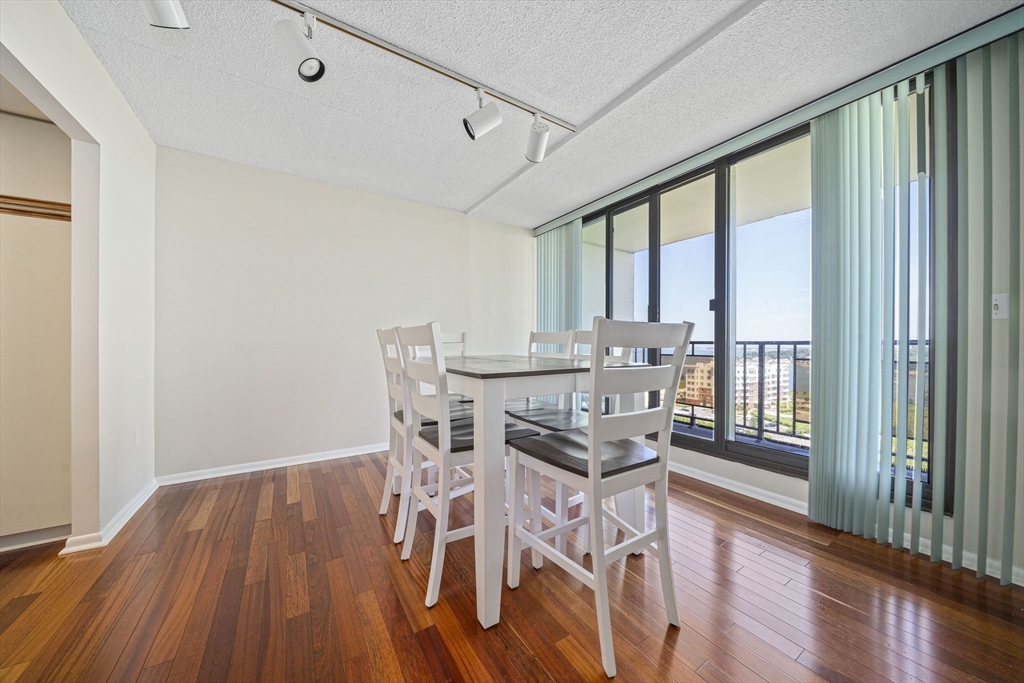 73 Broad Reach Unit: T123C