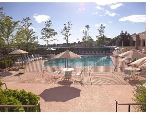 73 Broad Reach Unit: T123C