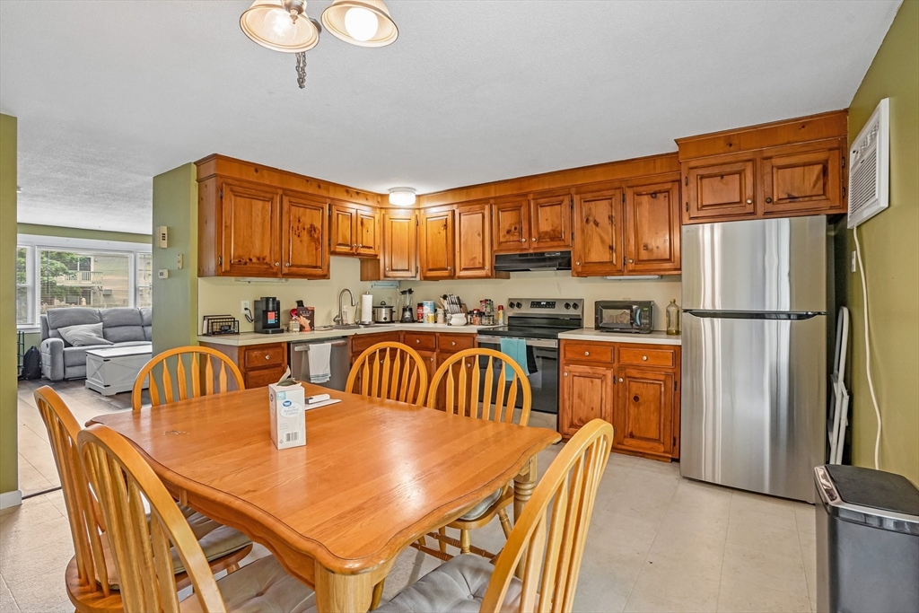 20 Douglas Dr # 20