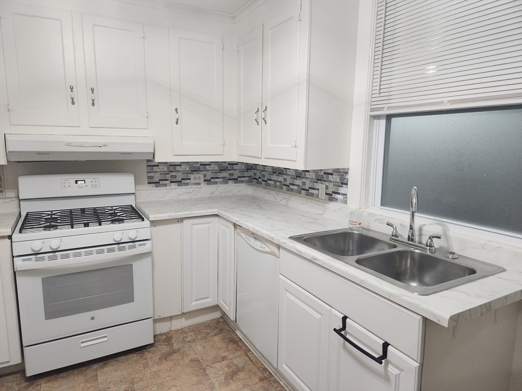 290 Highland Ave # 1