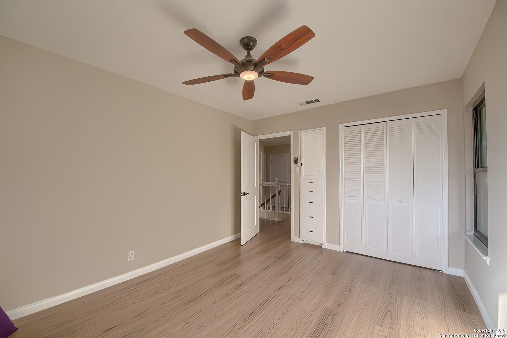 2818 MAYFAIR DR